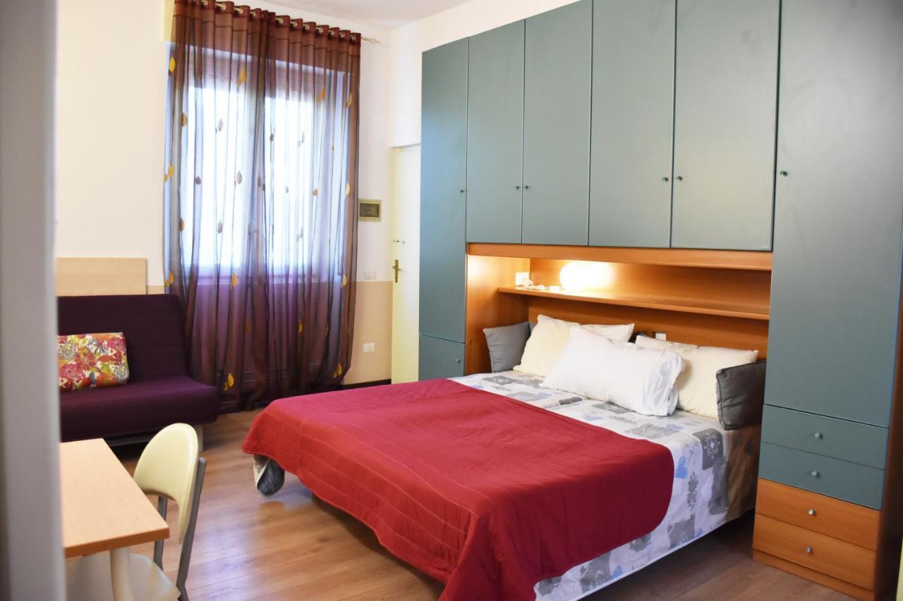 B&B Via Roma Bernate Ticino Bagian luar foto